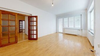 Rodinný dom s dvoma bytovými jednotkami a záhradou v obľúben