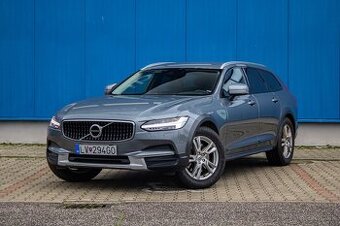 Volvo V90 D4 2.0L Momentum Cross Country