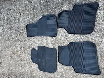 Škoda superb gumené rohože
