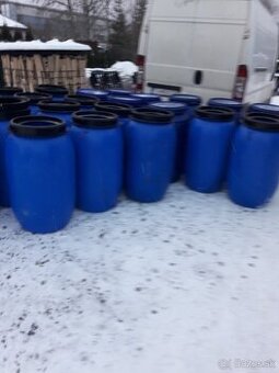 Predam sudy plastove 220L