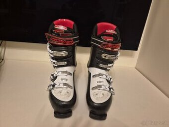 Lyžiarky 44-45  Atomic