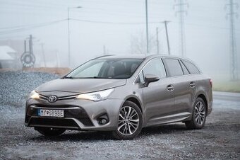 Toyota Avensis Combi 2.0 105kW