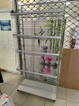 Predajné stojany / regále