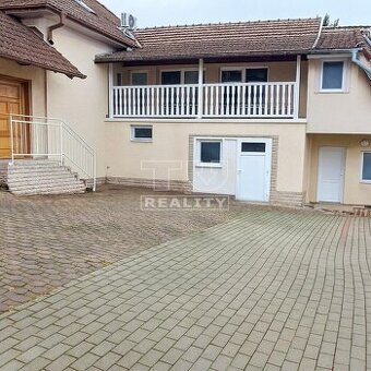 Priestranný rodinný dom na komfortné bývanie aj...