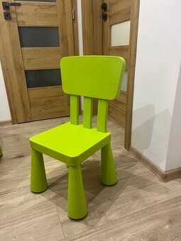 Detská zelená stolička ikea