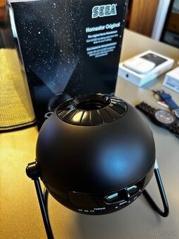 Projektor nočnej oblohy Sega Homestar Original + 2 disky