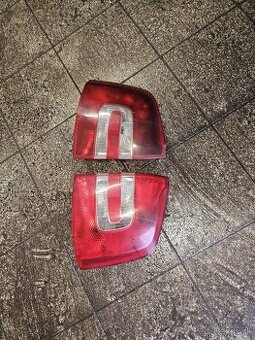 Zadne svetlá skoda octavia 2 combi