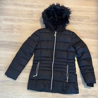 Tmavomodrá zimná bunda v. 146