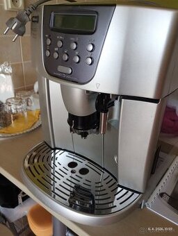 Kávovar DeLonghi ESAM 4500