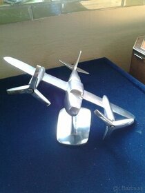 Model lietadla stary