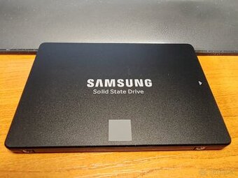 Predám 2,5" SSD disk Samsung 870 EVO 250GB SATA