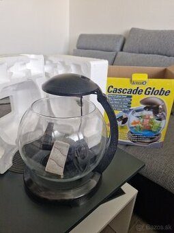 Akvárium s filtráciou a osvetlením