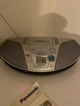 Retro radio s CD prehravacom