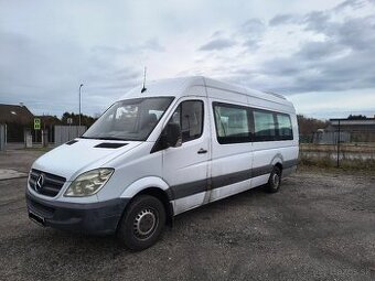 Mercedes Sprinter bus - 1