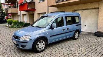 Opel Combo 1,6i cng klímatizácia