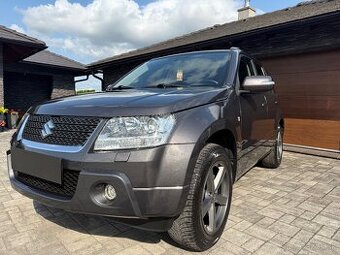 Suzuki Grand Vitara 2.4 benzin facelift 2010 4x4 bez korozie