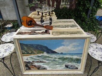 grafiky Levíc, mandolína, socha, vínna sada