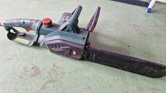Elektrická píla 2000 W