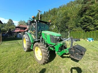 John Deere 5075E