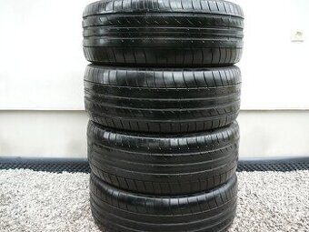 PNEUMATIKY LETNE AJ R22