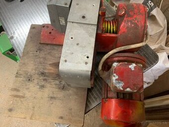 Motor a prevodovka na mlyncek 22 delo na klobasi