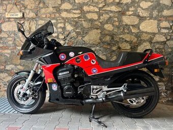 Kawasaki Gpz 900