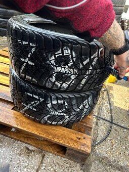 Z81 zimné 2ks 245/40R17