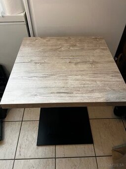 Predám kaviarenské / bistro stoly