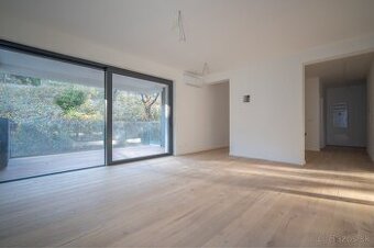 Predaj 2 izbového bytu s terasou Horský park, Staré Mesto BA - 1