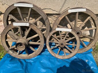 Kolesá z voza, fúrika, taličky.