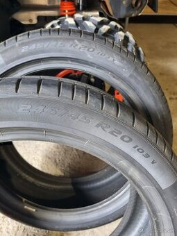 Pirelli P Zero 245/45 R20 103V 2KS 280€