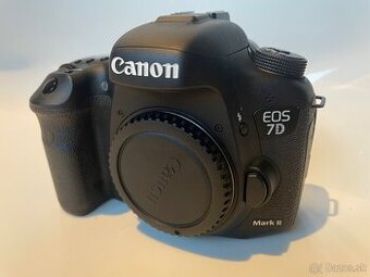 Canon EOS 7D Mark II DSLR telo + nabíjačka, 2 baterky