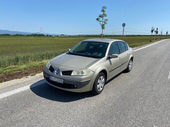 RENAULT MEGANE 1.4i 16V