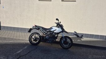 Ducati Hypermotard 796
