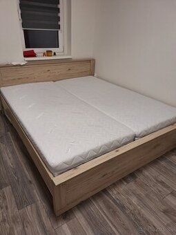 Manželská posteľ 180cm