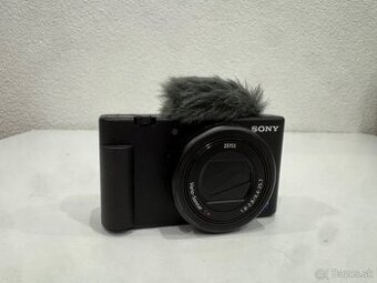 Predám skvelý fotoaparát Sony zv1