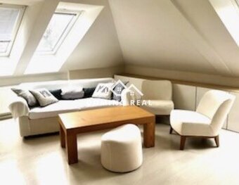 2-izbový podkrovný byt v historickej budove