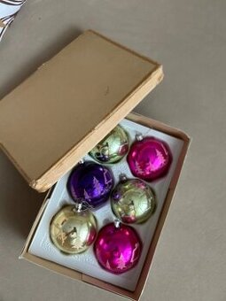 Retro vianočné gule mix 4 farieb 2 vzory, 6ks č.1