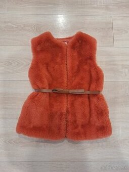 Dievčenské oblečenie