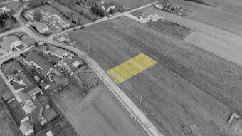 Na predaj pozemok v Pochabanoch - 1