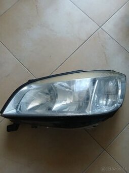 OPEL ZAFIRA, LAVE SVETLO