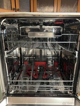 Umývačka riadu Whirlpool