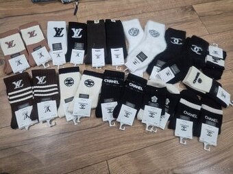 Nové ponožky Chanel