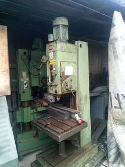 vŕtačka stojanová HECKERT, typ BK 32 AI