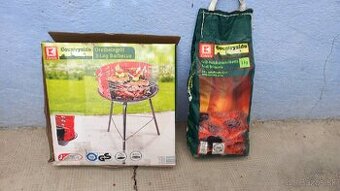 Záhradný gril a brigety