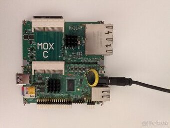 Router Turris Mox + el. adapter