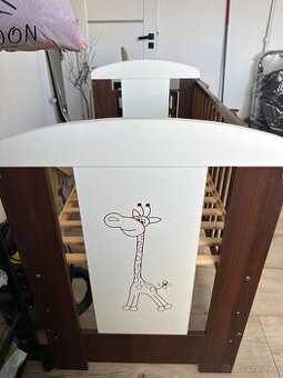 Postieľka + možnosť jedálenskej stoličky