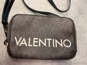Crossbody kabelka Valentino