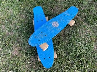 Korčule lyže, skateboard, prilby