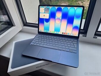 MacBook Neo 512GB , dva roky záruka, poistenie, púzdro